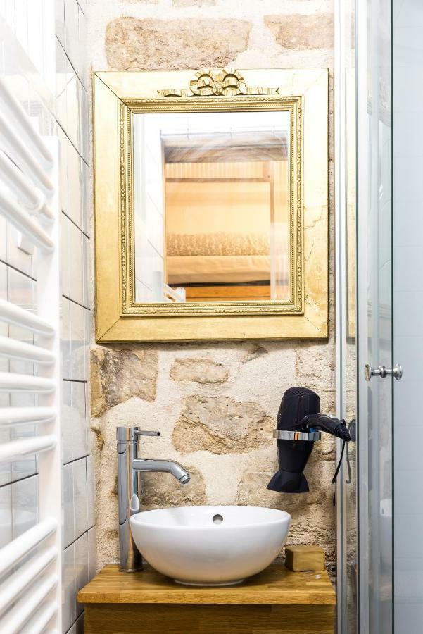 Pretty 25 M2 In A Lively District Appartement Parijs Buitenkant foto